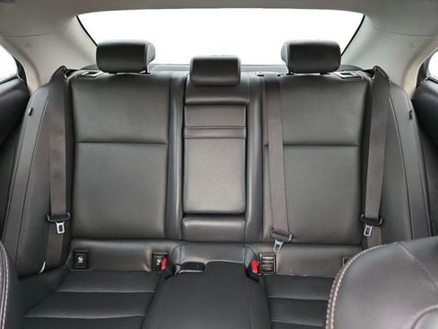 Used 2016 Lexus IS 200t image 32