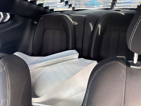 Used 2018 Ford Mustang Coupe image 16