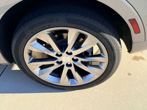 Used 2021 Buick Envision Avenir w/ Technology Package II image 9