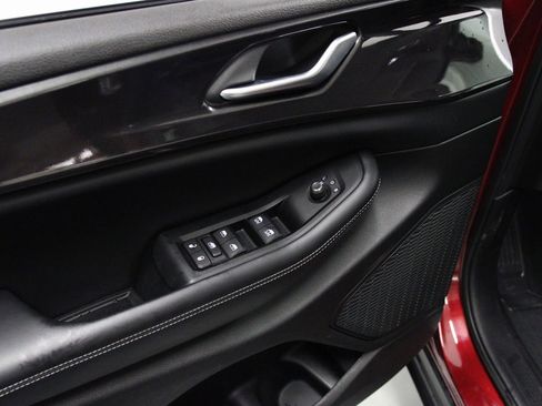 Used 2023 Jeep Grand Cherokee L Laredo w/ Luxury Tech Group I image 23