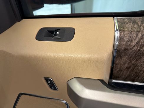 Used 2017 Ford F250 Lariat w/ Lariat Ultimate Package image 30