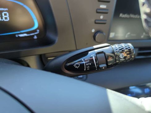 New 2026 Hyundai Elantra Sport FWD image 27