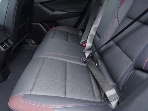 Used 2025 Chevrolet Equinox RS w/ Safety and Technology Package image 9