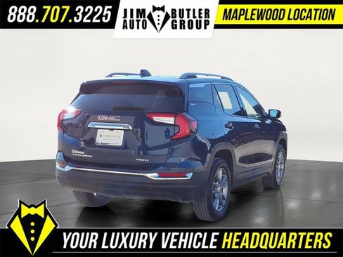 Used 2023 GMC Terrain SLT image 4