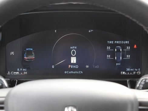 New 2023 Lincoln Corsair AWD w/ Equipment Group 101A image 30