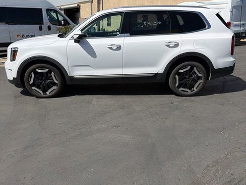 Used 2025 Kia Telluride S image 1