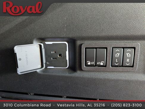 Used 2024 Chevrolet Tahoe Premier image 14