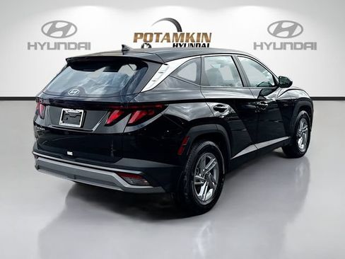 Certified 2026 Hyundai Tucson SE FWD image 5
