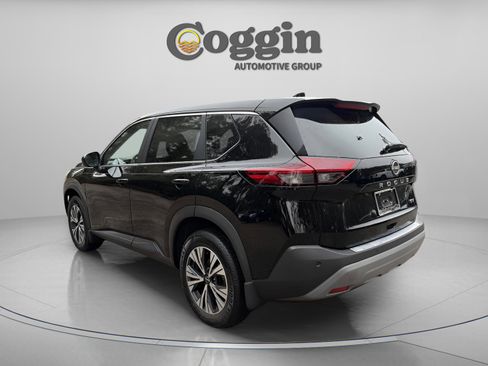 Used 2023 Nissan Rogue SV FWD image 3