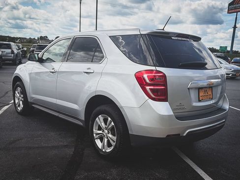 Used 2017 Chevrolet Equinox LS FWD image 18