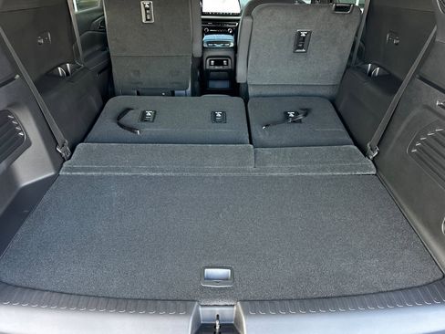 New 2026 Chevrolet Traverse LT image 16