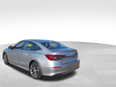 Used 2024 Honda Civic Touring image 17