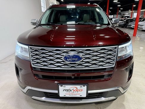 Used 2018 Ford Explorer Platinum image 9