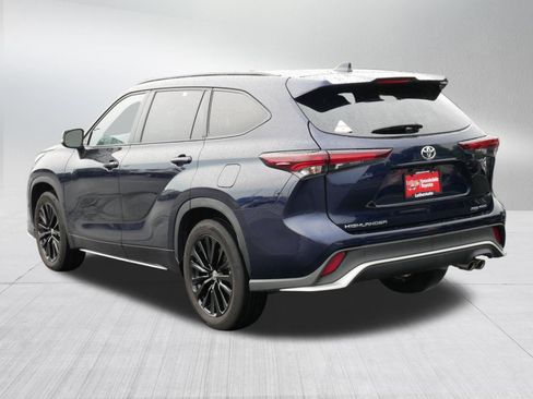 Certified 2025 Toyota Highlander XSE AWD/4WD image 5