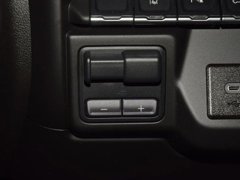 Used 2024 Chevrolet Silverado 2500 Custom w/ Custom Value Package image 37