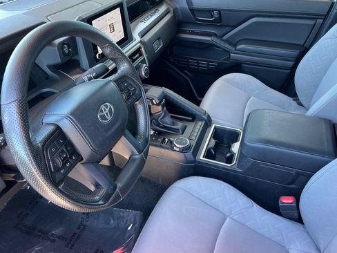 Certified 2024 Toyota Tacoma SR5 AWD/4WD image 12