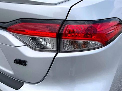 Used 2024 Toyota Corolla SE FWD image 30
