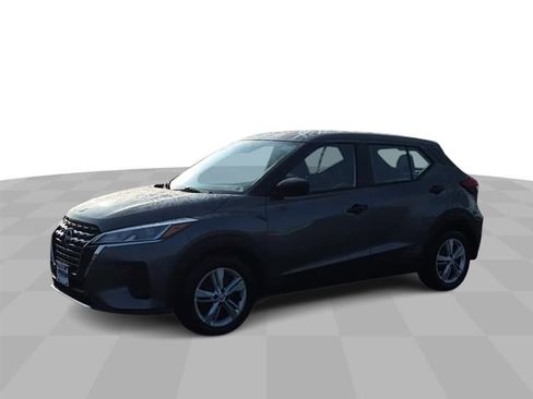 Used 2023 Nissan Kicks S FWD image 4