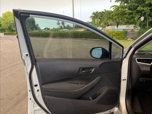 Used 2024 Toyota Corolla LE FWD image 23