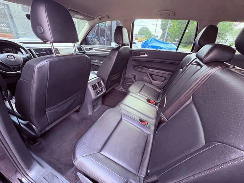 Used 2019 Volkswagen Atlas SE w/ Towing Package image 14