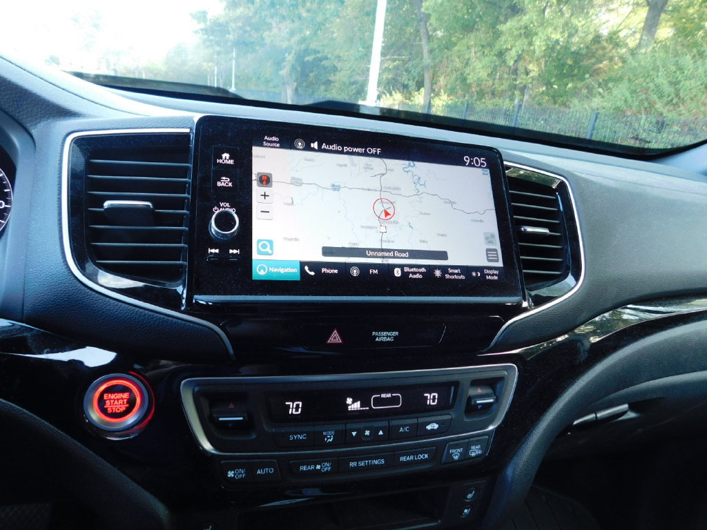 Certified 2025 Honda Ridgeline Black Edition image 4