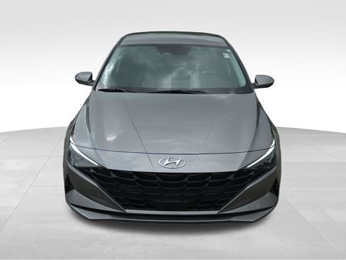 Used 2021 Hyundai Elantra SEL w/ Convenience Package FWD image 5