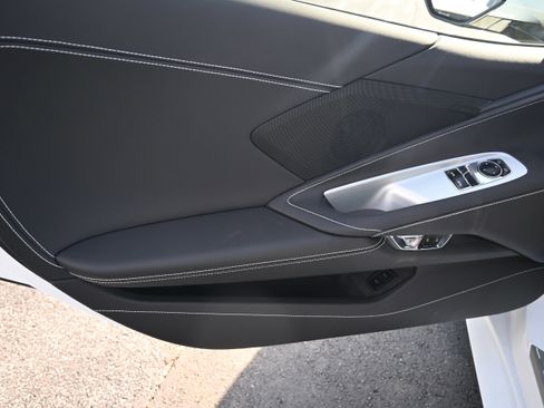 Used 2025 Chevrolet Corvette Stingray Coupe w/ 1LT image 15