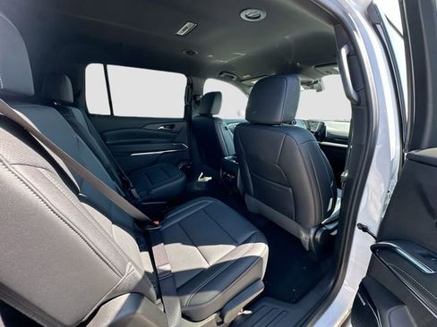 New 2025 Chevrolet Traverse LT w/ Enhanced Driving Package image 27