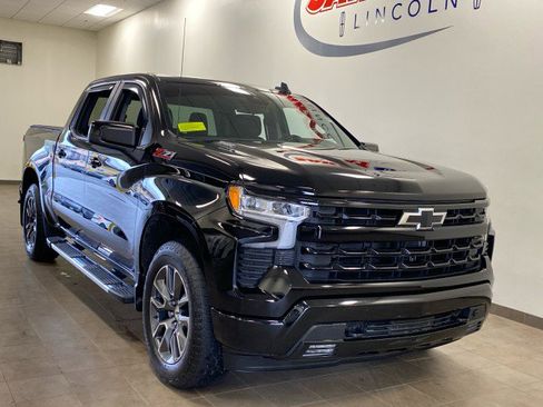 Used 2023 Chevrolet Silverado 1500 RST w/ Z71 Off-Road Package image 2