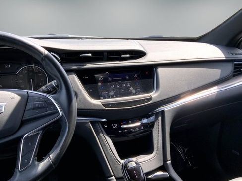 Used 2023 Cadillac XT5 Luxury AWD/4WD image 5