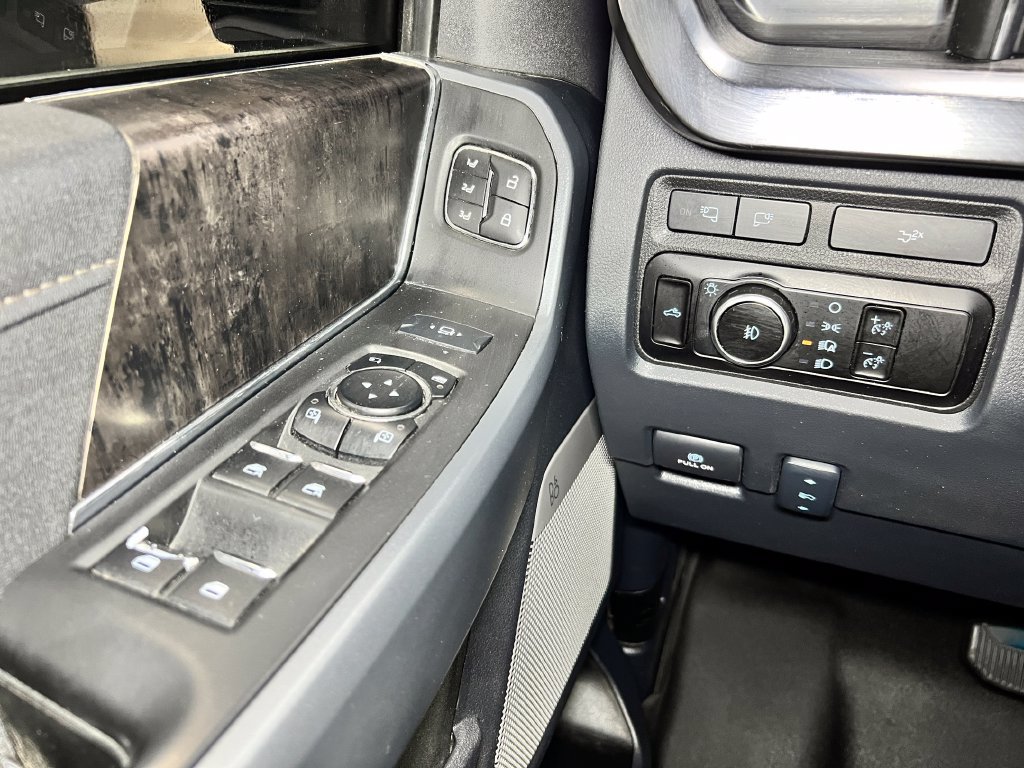 Used 2023 Ford F250 Lariat w/ FX4 Off-Road Package AWD/4WD image 26