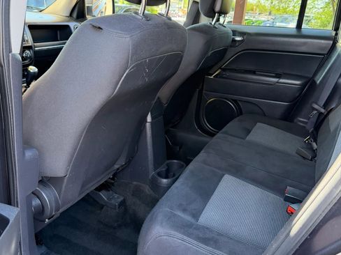 Used 2014 Jeep Patriot Latitude AWD/4WD image 10