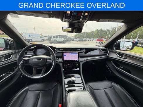 Used 2023 Jeep Grand Cherokee Overland w/ Trailer Tow Prep Group (B) image 12