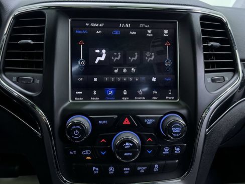 Used 2018 Jeep Grand Cherokee Trailhawk w/ Trailhawk Luxury Group AWD/4WD image 25