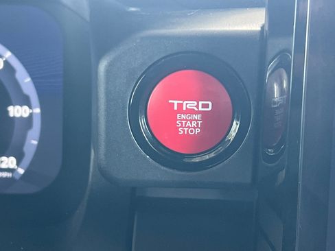 Used 2024 Toyota Tacoma TRD Off-Road image 18