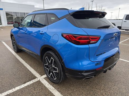 Certified 2024 Chevrolet Blazer RS w/ Driver Confidence II Package image 3