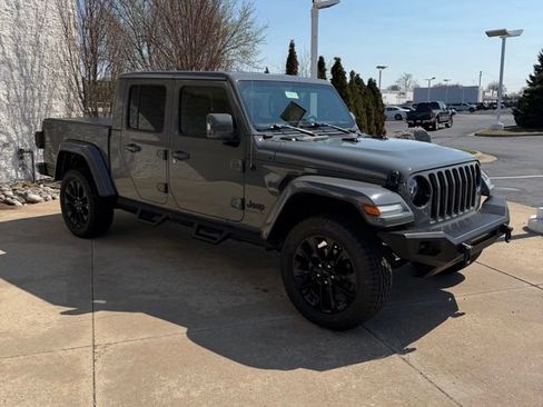 Used 2022 Jeep Gladiator Overland AWD/4WD image 7