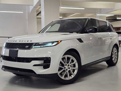 Used 2025 Land Rover Range Rover Sport SE