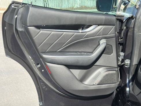 Used 2022 Maserati Levante GT image 28