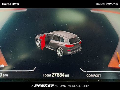 Used 2021 BMW X5 xDrive40i w/ M Sport Package AWD/4WD image 7