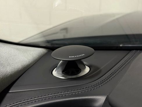 Used 2019 Audi Q8 Prestige w/ Luxury Package image 37