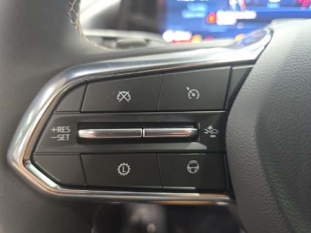 New 2027 Chevrolet Traverse Z71 w/ Enhanced Driving Package AWD/4WD image 19