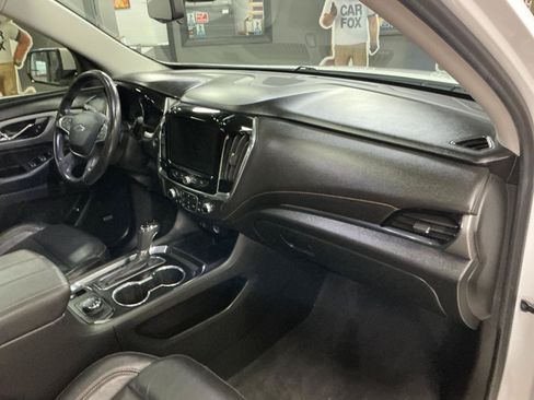 Used 2020 Chevrolet Traverse RS AWD/4WD image 31