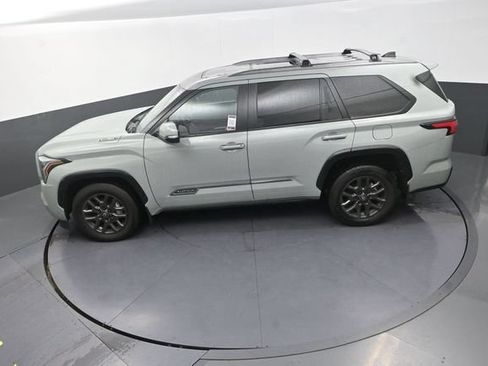 Used 2026 Toyota Sequoia Platinum AWD/4WD image 26