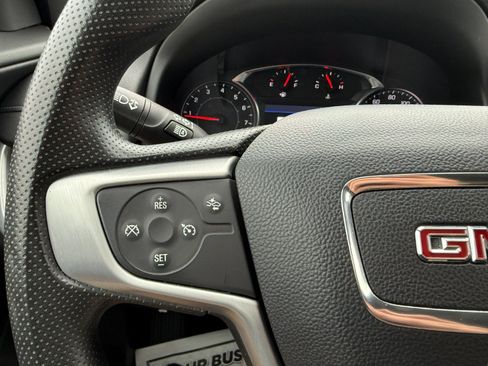 Used 2024 GMC Terrain SLE w/ Driver Convenience Package AWD/4WD image 25
