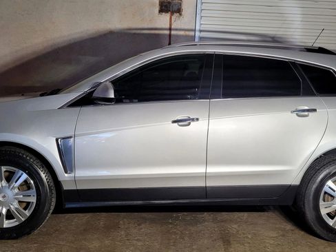 Used 2015 Cadillac SRX Luxury w/ Driver Awareness Package image 9