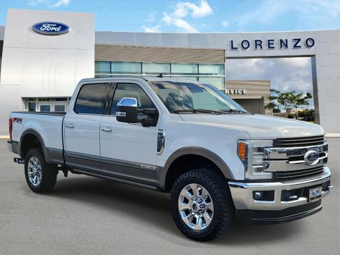 Used 2019 Ford F250 King Ranch w/ King Ranch Ultimate Package image 3