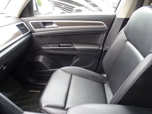 Used 2019 Volkswagen Atlas SE w/ Towing Package AWD/4WD image 22