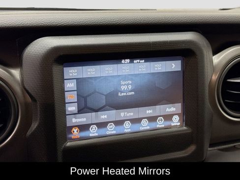 Used 2022 Jeep Gladiator Willys image 32