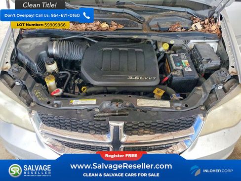 Used 2012 Dodge Grand Caravan American Value Package FWD image 16